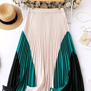 Color Block Pleated Skirt